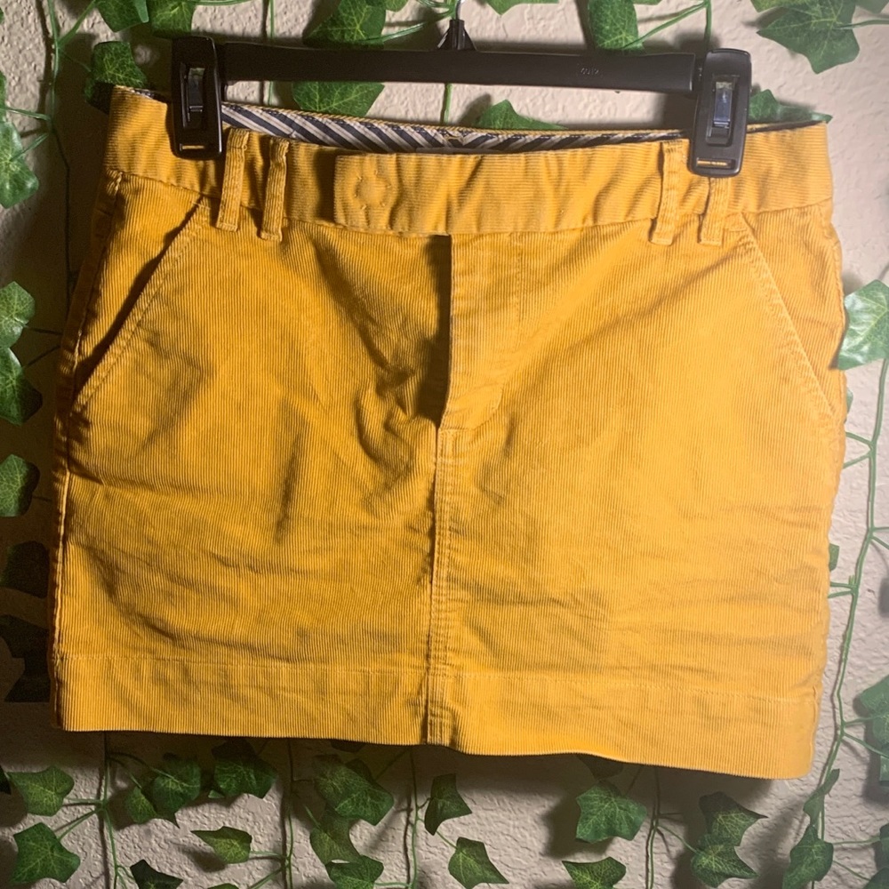 Gap mustard yellow mini skirt , Size 2,